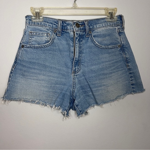 Universal Thread 90s Blue Jean Shorts High-Waisted Cut-Off Size 4R in EUC - Picture 1 of 9